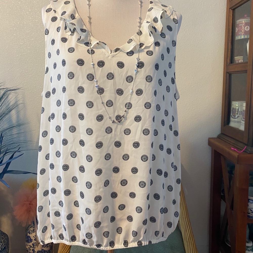 Loft Outlet Black and white top BNWT